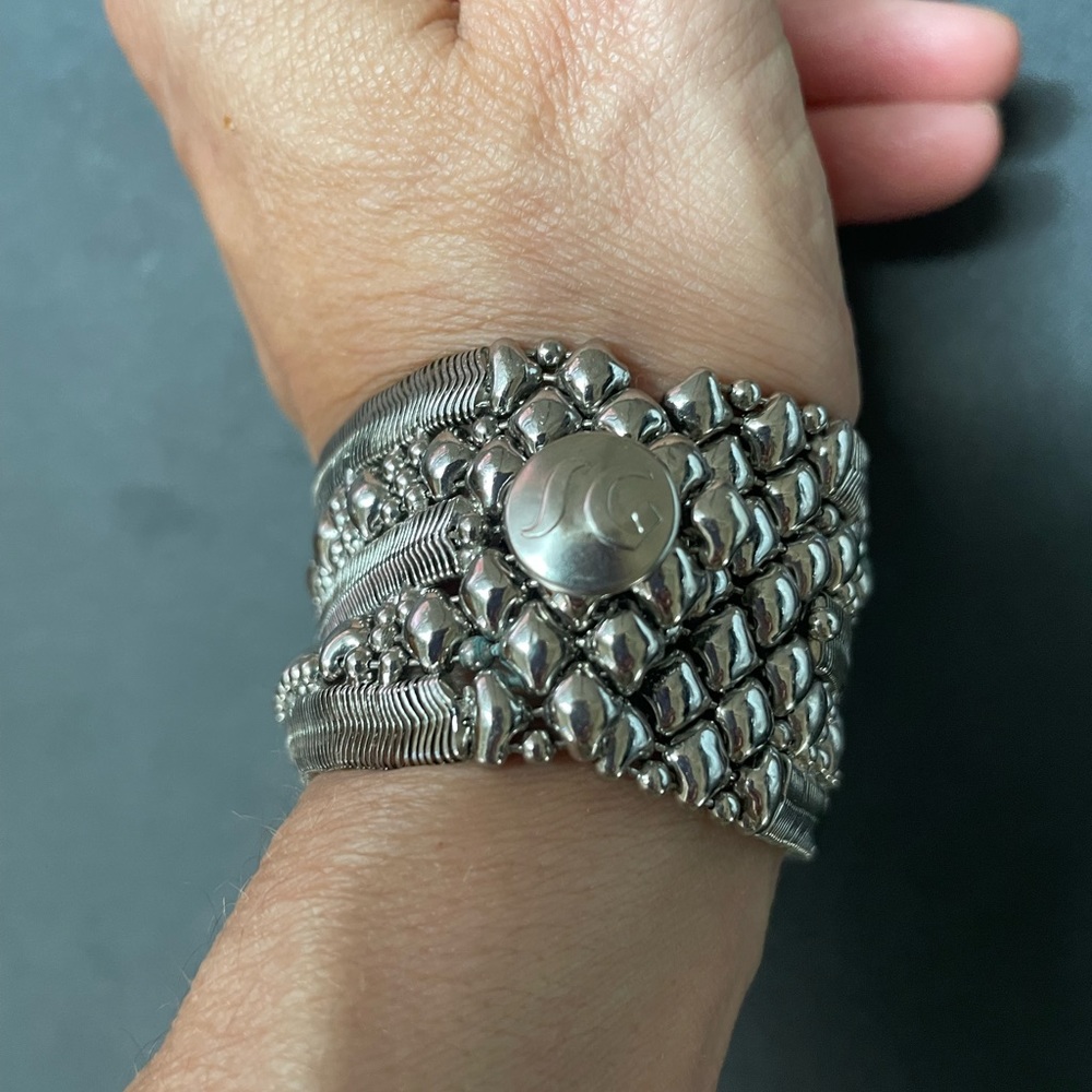 Liquid Metal Bracelet by Sergio Guiterrez
